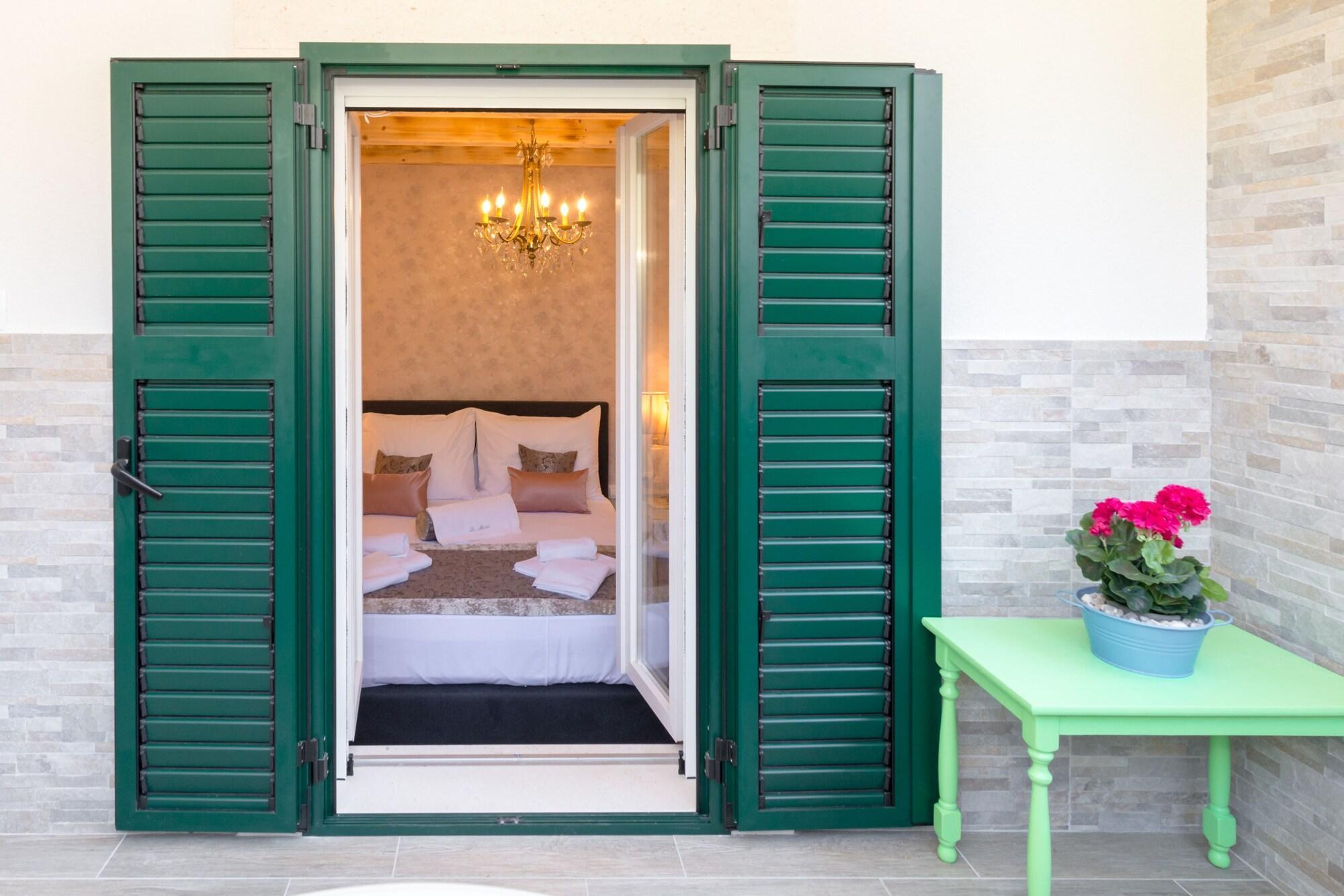 Le Monde Luxury Accommodation Split Bagian luar foto