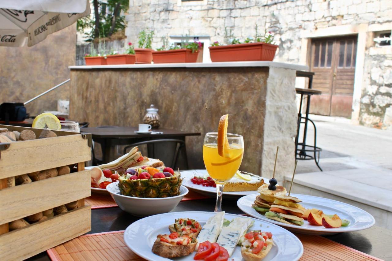 Le Monde Luxury Accommodation Split Bagian luar foto